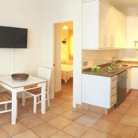 Ref 51 Marina Apartment